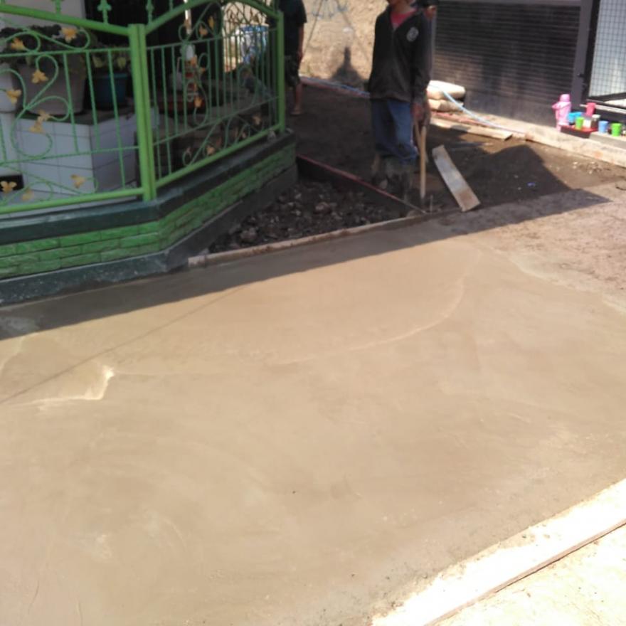 Kegiatan Rabat Beton RW 07 tahun 2018
